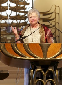 cropped-Rabbi-Corinne-on-pulpit-at-Stephen-Wise-Ordination.jpg